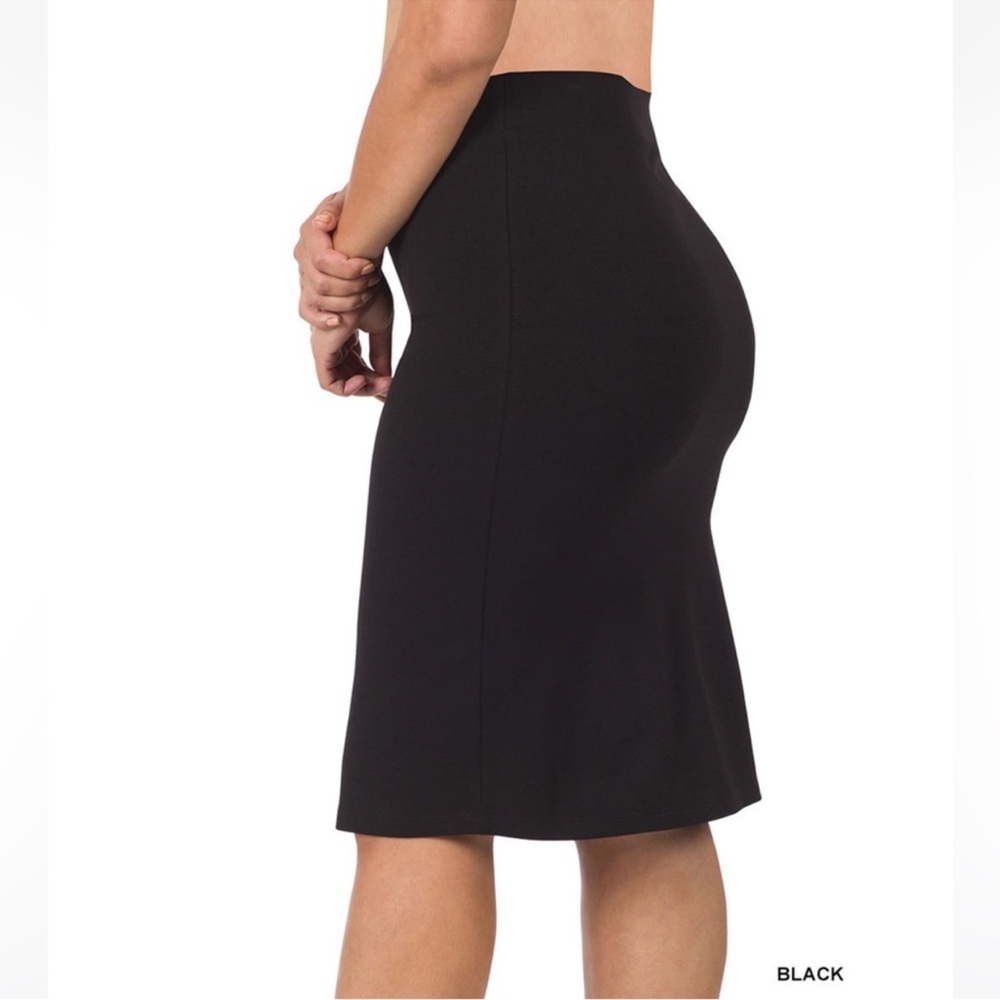 Zenana Plus Size Black Pencil Skirt